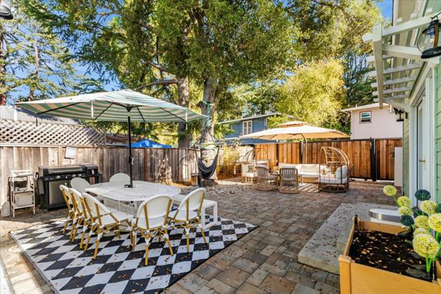 26 Pleasant Street, Los Gatos CA: https://media.crmls.org/mediaz/7235790e-156a-4325-b669-6a9bd8dedf9c.jpg