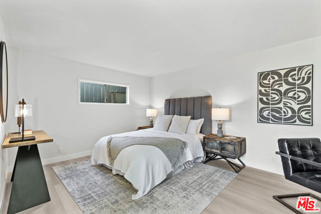 2446 Colby Avenue, Los Angeles CA: https://media.crmls.org/mediaz/72358460-d95a-4db9-965d-c27ba6c8623c.jpg