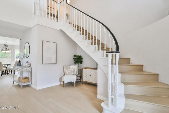 29153 Oakpath Drive, Agoura Hills CA: https://media.crmls.org/mediaz/7235a7b3-ab4e-4992-ae0f-133ec595804f.jpg