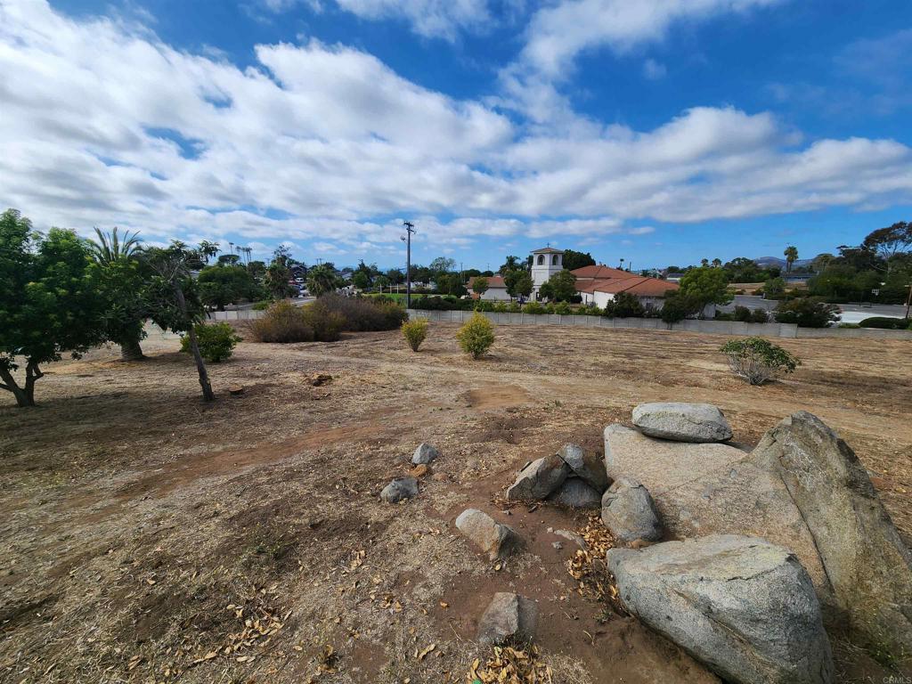 1060 Crest View Dr - photo 19