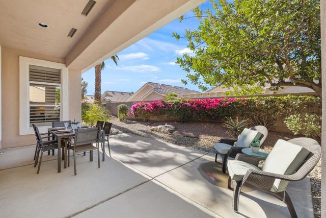 37261 Mojave Sage Street, Palm Desert CA: https://media.crmls.org/mediaz/7236e4c2-bcaf-4dfa-aa28-f299767d1069.jpg