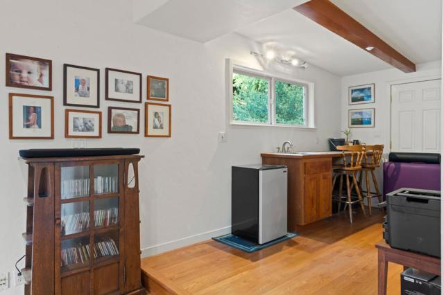 23185 Old Santa Cruz Highway, Los Gatos CA: https://media.crmls.org/mediaz/7237b024-974b-4dbc-8d29-cbd6033bb6b4.jpg