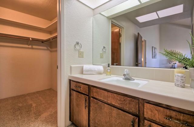 141 Joes Lane, Hollister CA: https://media.crmls.org/mediaz/72380052-391c-406e-8c75-12ff988860ab.jpg