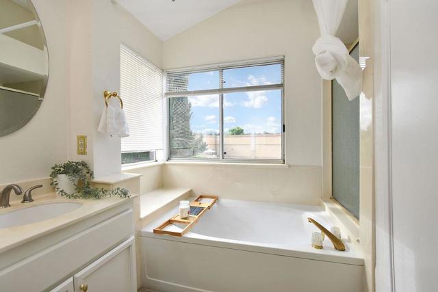 4409 Shannondale Drive, Antioch CA: https://media.crmls.org/mediaz/7238b318-d174-4ac7-ab8d-952967b6e475.jpg