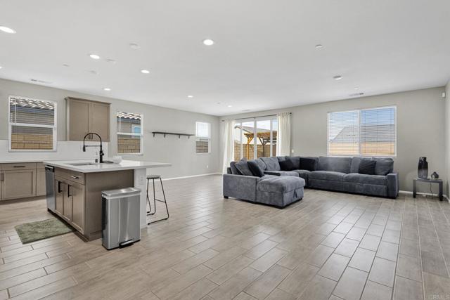 11912 Olivine Rd, Victorville, CA 92392 photo 12