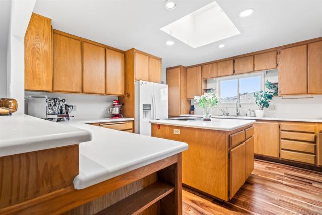 4567 New Hampshire Street, San Diego CA: https://media.crmls.org/mediaz/723a1508-6717-4c87-a7b6-d6befdba2c03.jpg
