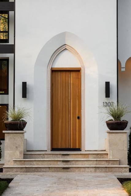 1307 University Avenue, Palo Alto CA: https://media.crmls.org/mediaz/723b1efc-c020-4589-99cd-51b380f5c7db.jpg