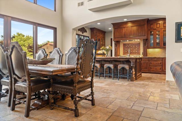 12220 Heritage Way, Gilroy CA: https://media.crmls.org/mediaz/723ba3ee-8049-41c4-98e0-e038b380c15b.jpg