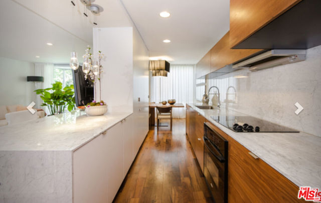 Image 4 of 13 For 406 Oakhurst Drive 204