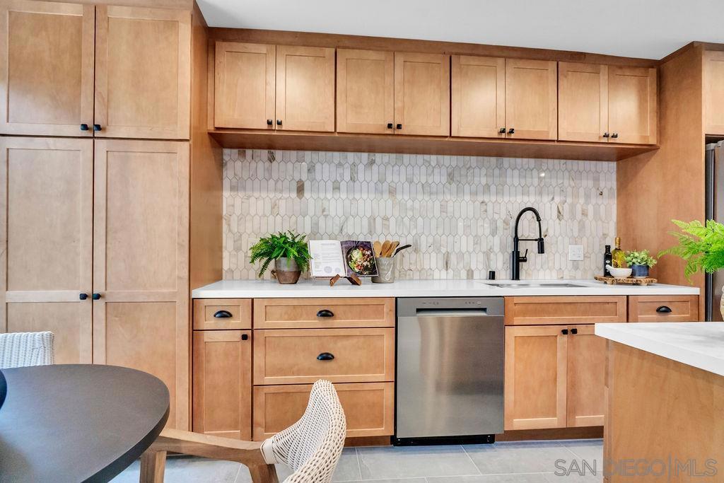 1225 Pacific Beach Dr. - photo 4
