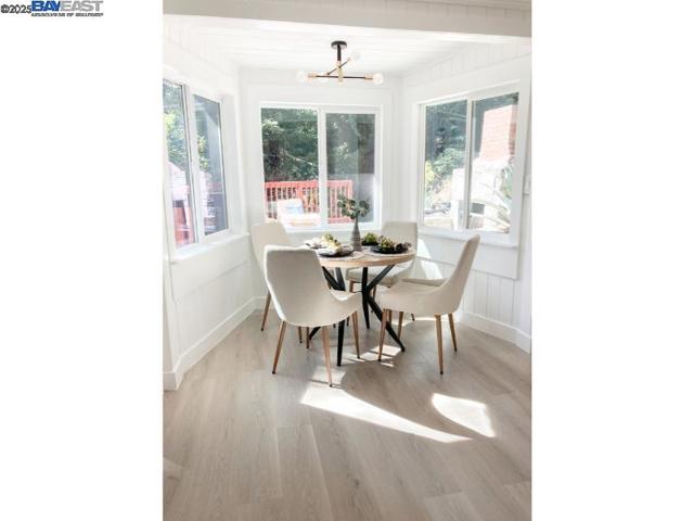 21401 Santa Clara Ave, Monte Rio CA: https://media.crmls.org/mediaz/723f8689-ca07-4555-a38f-55eabcb253e2.jpg