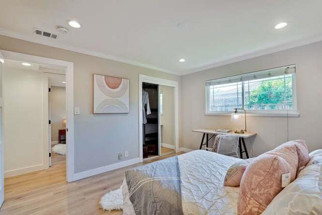 898 La Plata Plaza, Campbell CA: https://media.crmls.org/mediaz/723f9486-2a43-42c8-a0e0-523b4ed56bdc.jpg