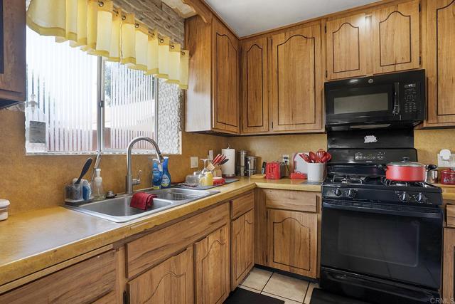 5110 Palin Street, San Diego CA: https://media.crmls.org/mediaz/723fe59d-5708-452c-a095-c1cf2296dc06.jpg