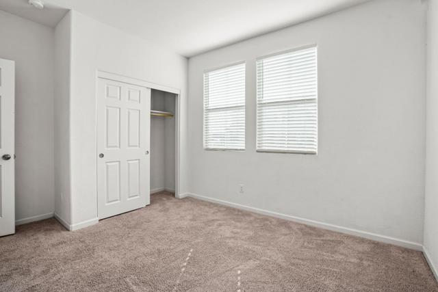 8189 Scrimshaw Way, Sacramento CA: https://media.crmls.org/mediaz/72405ffa-c466-43f8-9286-495a00b4c1df.jpg