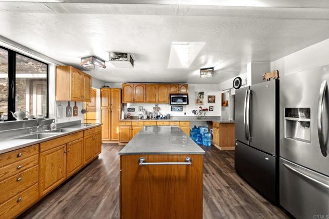 Image 6 of 73 For 13610 Willow Rd.