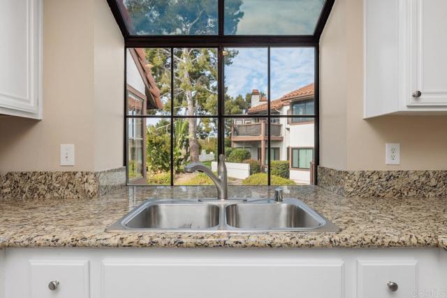 Image 7 of 29 For 6957 Sandpiper Place