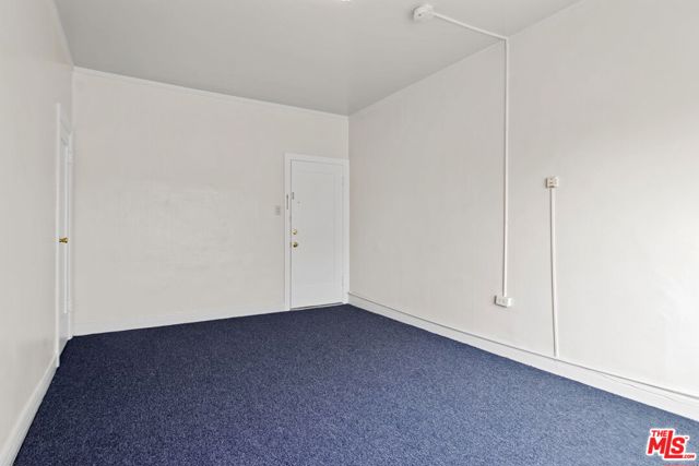 223 N Breed Street, Los Angeles CA: https://media.crmls.org/mediaz/72467167-8e84-4258-860a-d644b9493d67.jpg