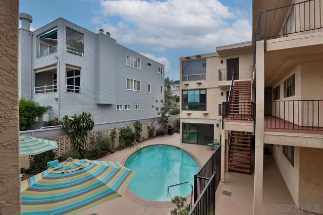 390 San Antonio Ave, San Diego, California 92106, 2 Bedrooms Bedrooms, ,2 BathroomsBathrooms,Condominium,For Sale,San Antonio Ave,240028519SD