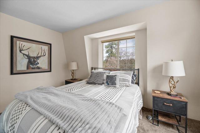 43289 Shasta Road, Big Bear CA: https://media.crmls.org/mediaz/72473a2c-f565-4bf6-a20a-d1b194fb5c69.jpg
