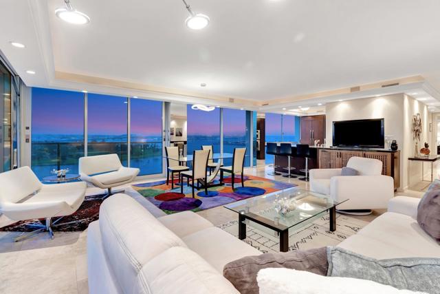 1770 Avenida del Mundo, Coronado CA: https://media.crmls.org/mediaz/7247ce6c-52ad-4651-88ee-ba25ec47fd2d.jpg