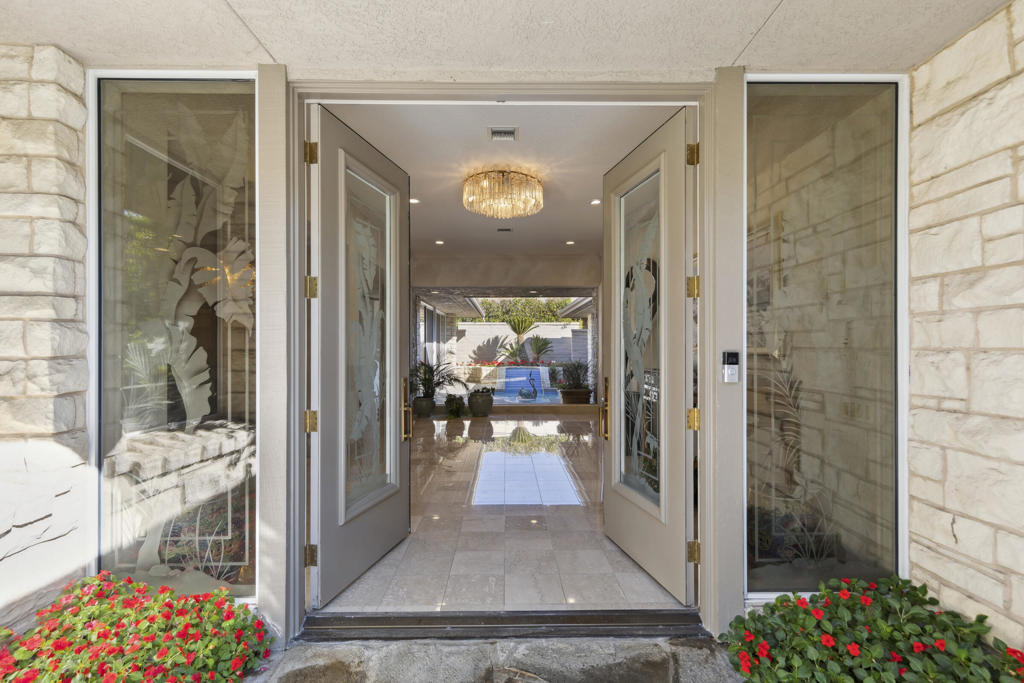 1 Regency Drive