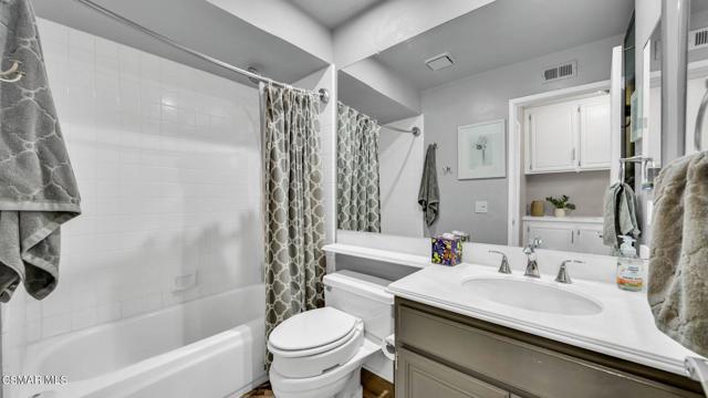 30972 Minute Man Way, Westlake Village CA: https://media.crmls.org/mediaz/724824ec-a209-4ba4-96ab-3f35bf20653f.jpg