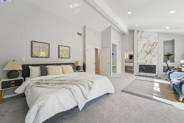 8244 Brittany Dr, Dublin CA: https://media.crmls.org/mediaz/724827cd-947b-43be-8cdb-666d8daa68d2.jpg