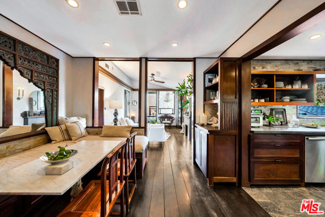 8306 Yucca Trail, Los Angeles CA: https://media.crmls.org/mediaz/72487ffd-1a1c-416c-91fe-5dd8f6d6a83d.jpg