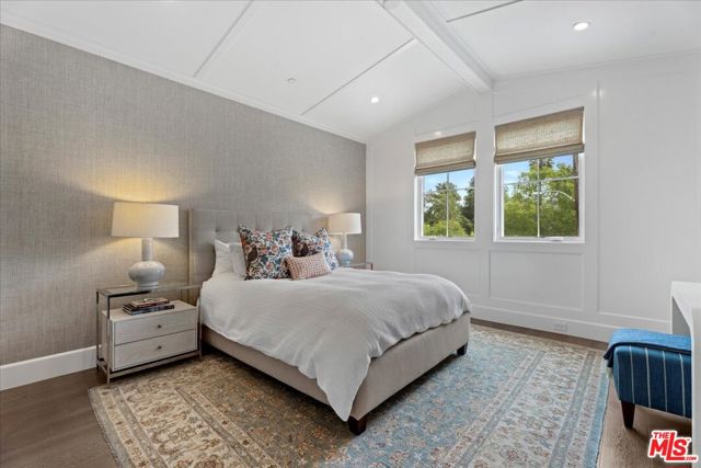 4105 Bellingham Avenue, Studio City CA: https://media.crmls.org/mediaz/724908c8-6c3e-4c0a-bf79-20cfe44a14b0.jpg
