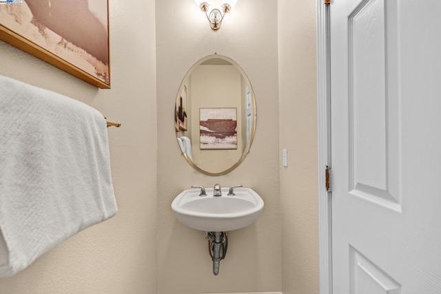 3391 Monaghan St, Dublin CA: https://media.crmls.org/mediaz/72492147-701a-4b40-91f1-671f5e841d35.jpg