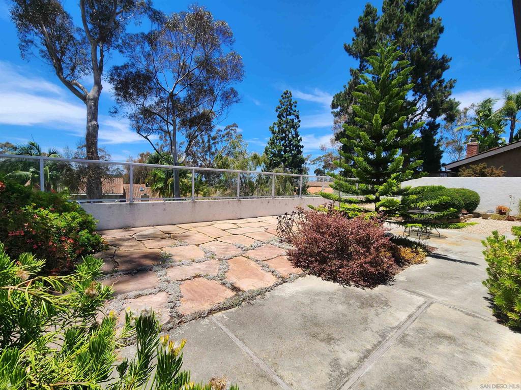 723 Santa Camelia - photo 16