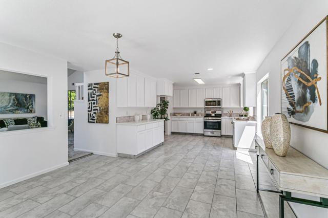 770 Babbs Creek Drive, Gilroy CA: https://media.crmls.org/mediaz/724a639b-e645-48e2-9c16-32c1b639488c.jpg
