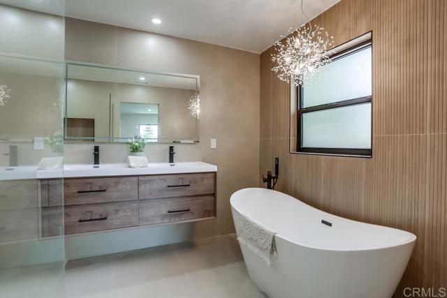 Detail Gallery Image 16 of 51 For 4926 Cresita Dr, San Diego,  CA 92115 - 5 Beds | 6 Baths