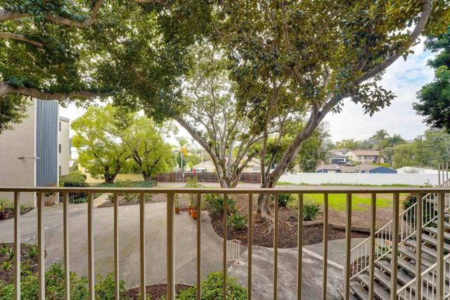 Detail Gallery Image 12 of 29 For 4900 Rosehedge Dr #208,  La Mesa,  CA 91942 - 2 Beds | 2 Baths