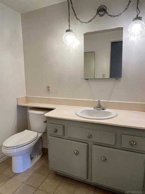 13343 Tarascan, Poway CA: https://media.crmls.org/mediaz/724dc695-20c6-4e6c-ac63-9703b7968101.jpg