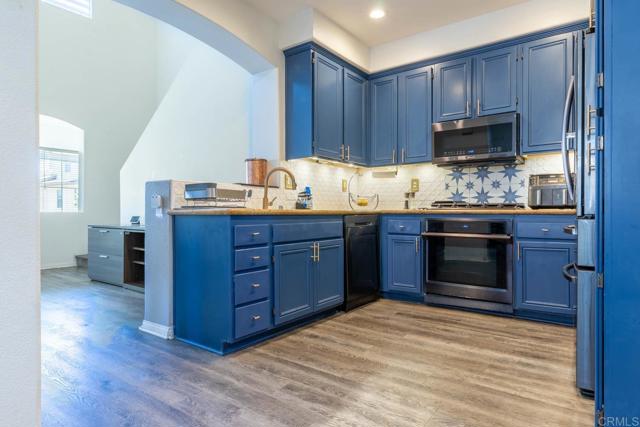 Detail Gallery Image 14 of 34 For 2772 Piantino Cir, San Diego,  CA 92108 - 2 Beds | 2 Baths