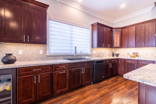 1258 S Stelling Road, Cupertino CA: https://media.crmls.org/mediaz/724e89ae-6461-4993-a9a9-9c14322191a8.jpg