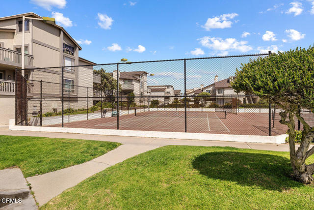 3107 Harbor Boulevard, Oxnard CA: https://media.crmls.org/mediaz/724e8a6b-581e-4a95-bb92-7236eebebd7f.jpg