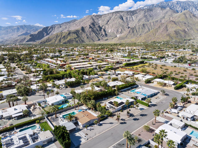 Detail Gallery Image 7 of 25 For 443 E Glen Circle Cir, Palm Springs,  CA 92262 - 3 Beds | 2 Baths