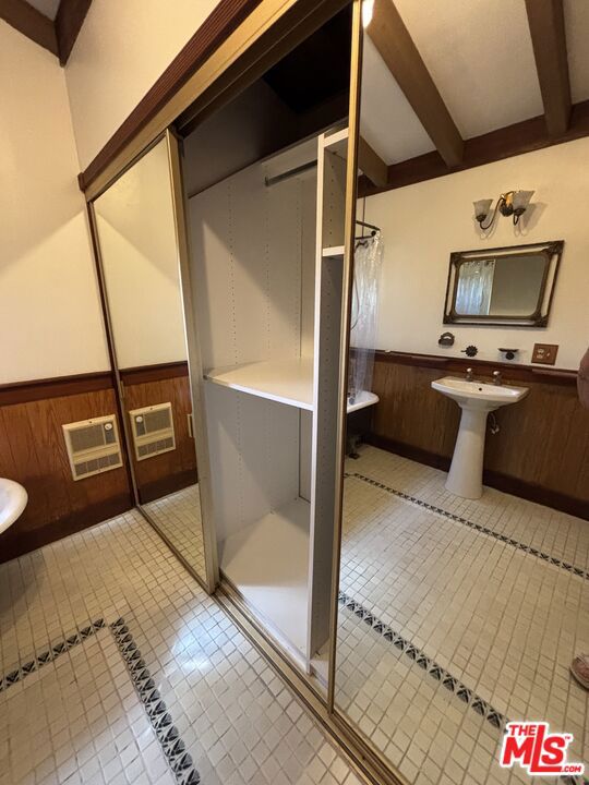 2033 Corral Canyon Road, Malibu CA: https://media.crmls.org/mediaz/724ee041-78b0-4125-b6e0-d849db32a4fd.jpg