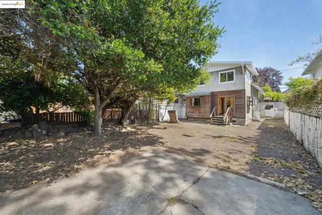Image 39 of 47 For 2119 Derby St