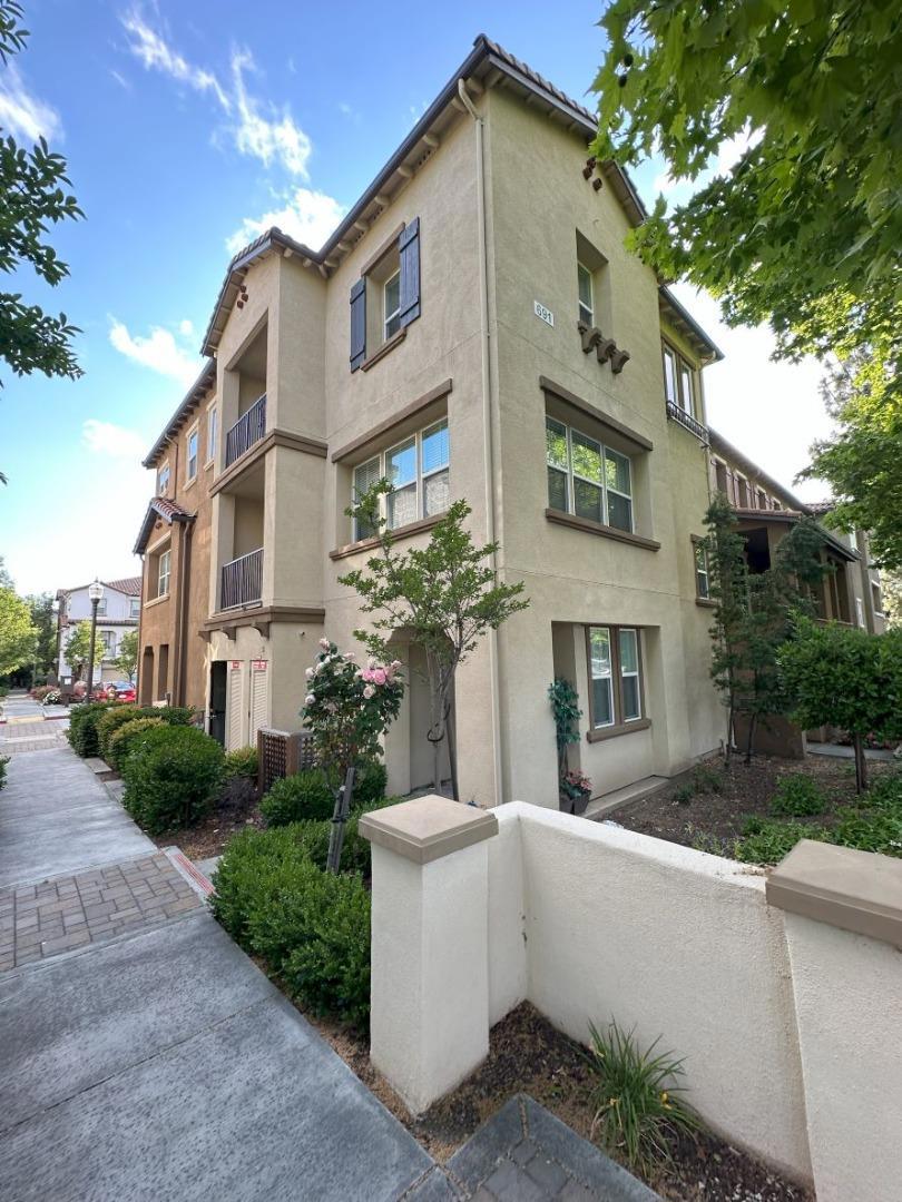 691 N Capitol Avenue #7