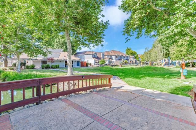 17165 Creekside Circle, Morgan Hill CA: https://media.crmls.org/mediaz/724fec92-d1e7-4432-b861-47bcb7bcd154.jpg