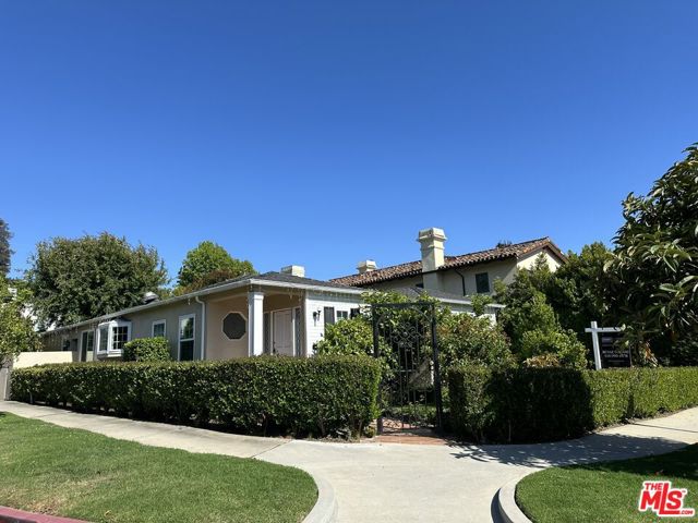 268 N Bowling Green Way, Los Angeles, CA 90049