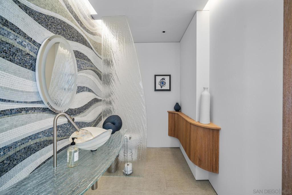 MLS #250032059SD image #10