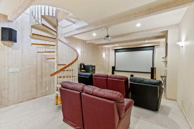 25611 Whip Road, Monterey CA: https://media.crmls.org/mediaz/7250abce-5f7c-4e11-8fd8-5ca6f237c6ea.jpg