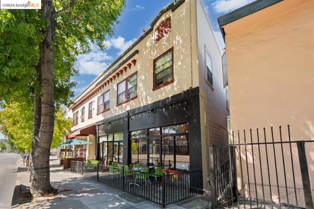 Image 7 of 34 For 6425 Telegraph Ave