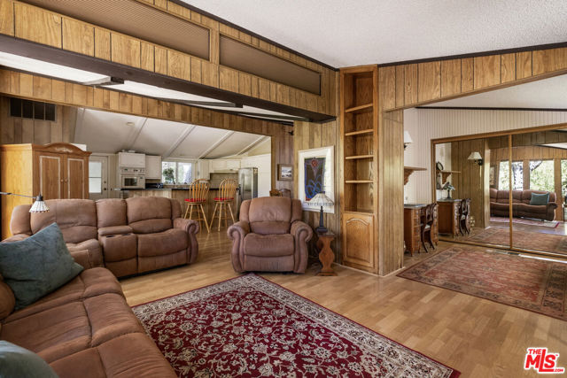 54 Robin Hood Place photo 18
