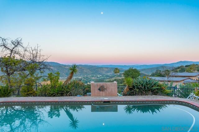 Image 67 of 74 For 2756 Mountain View