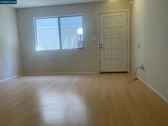 1140 Detroit Avenue, Concord CA: https://media.crmls.org/mediaz/7251e058-35a2-4f01-bb09-ed799062d78a.jpg